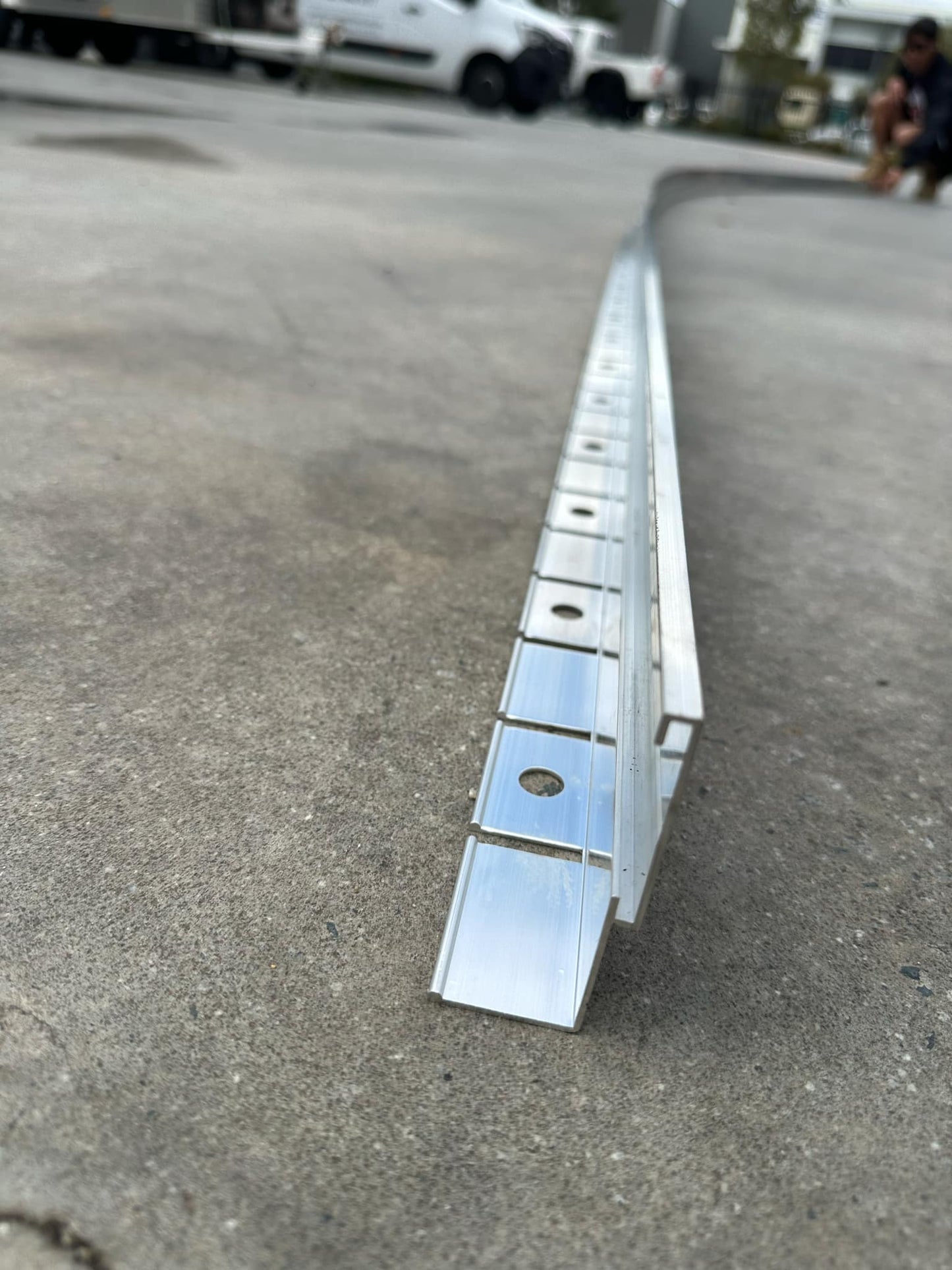 Aluminium edging